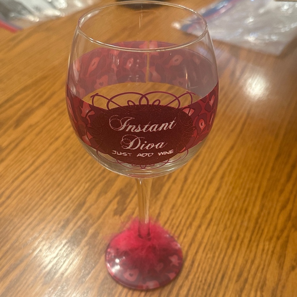 New Instant Diva Wine Glass - Red